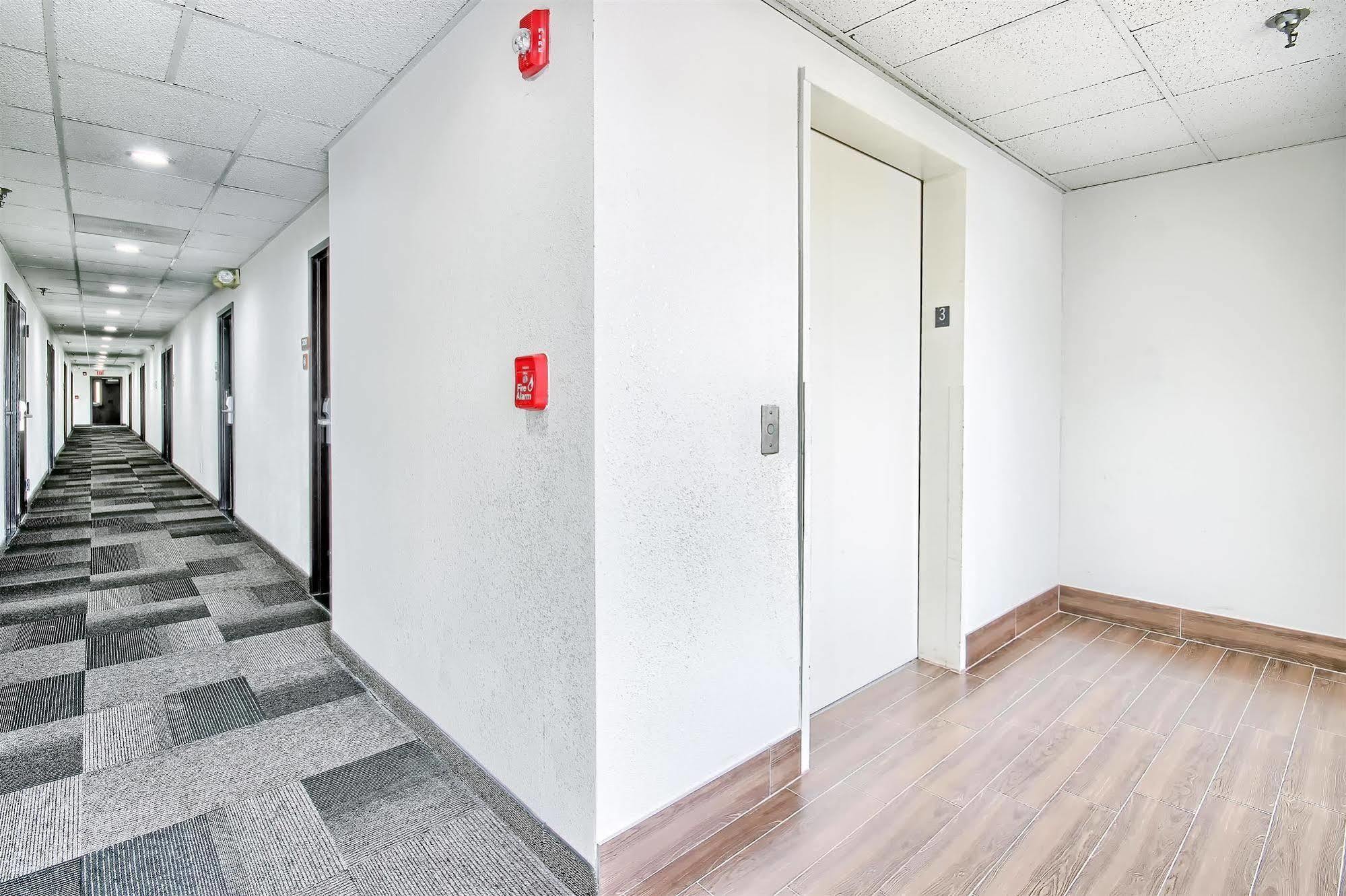 Hotel 6-columbus, Oh - West 2*